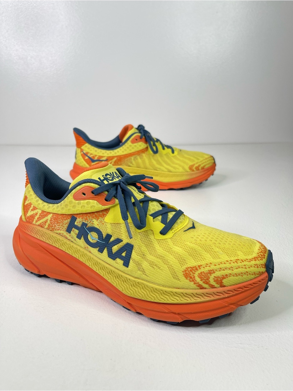 HOKA ONE ONE Challenger ATR 7 Lemonade Squash Trail Running Shoes Mens 11.5D